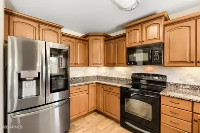 233 W Grovers Avenue, Phoenix, AZ 85023 - Photo 7