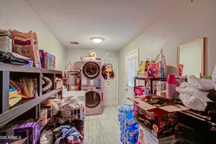 7530 W Roma Ave, Phoenix, AZ 85033 - Photo 17
