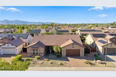 16076 W Wilshire Drive, Goodyear, AZ 85395 - Photo 9