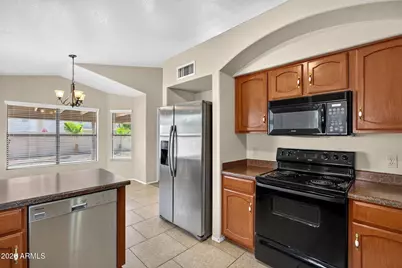 7427 W Topeka Drive, Glendale, AZ 85308 - Photo 3