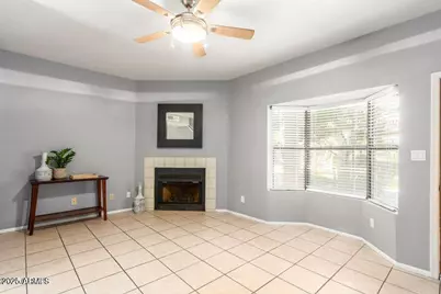 1017 E Maryland Avenue #Unit 110, Phoenix, AZ 85014 - Photo 3