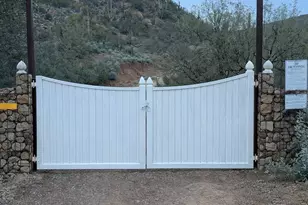32050 S Lisa Dr, Black Canyon City, AZ 85324 - Photo 1