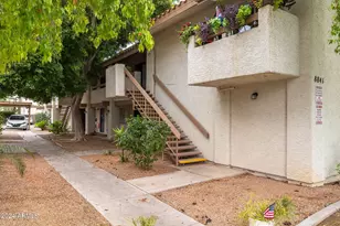 8841 North 8th St, Phoenix, AZ 85020 - Photo 3