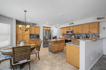16413 W Sandra Lane, Surprise, AZ 85388 - Photo 5