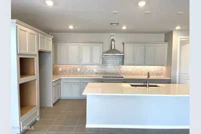 9992 W Catalina Drive, Avondale, AZ 85392 - Photo 5