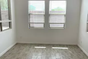 10027 W Verde Ln, Avondale, AZ 85392 - Photo 7