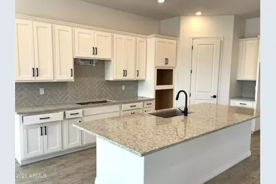 10027 W Verde Lane, Avondale, AZ 85392 - Photo 5