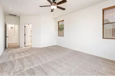 685 E Hummingbird Way, Gilbert, AZ 85297 - Photo 21
