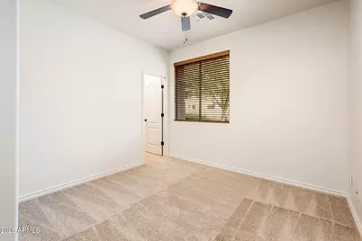 685 E Hummingbird Way, Gilbert, AZ 85297 - Photo 29