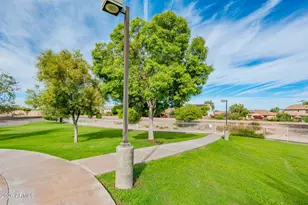 685 E Hummingbird Way, Gilbert, AZ 85297 - Photo 41