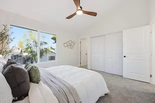 2416 W Caribbean Ln, Phoenix, AZ 85023 - Photo 15