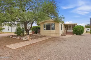 392 N Buckhorn Ct, Queen Valley, AZ 85118 - Photo 37