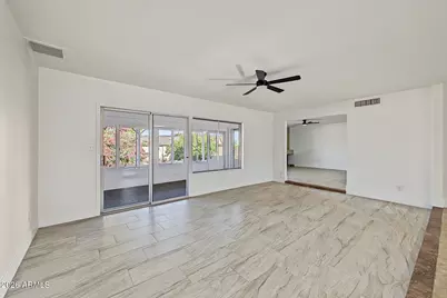 11429 S Pawnee Circle, Phoenix, AZ 85044 - Photo 9