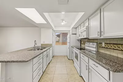11429 S Pawnee Circle, Phoenix, AZ 85044 - Photo 15