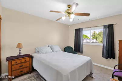 2930 E Clarendon Avenue, Phoenix, AZ 85016 - Photo 15
