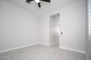 9752 W Rowel Rd, Peoria, AZ 85383 - Photo 23
