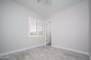 9752 W Rowel Rd, Peoria, AZ 85383 - Photo 29