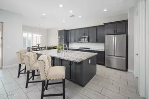 9752 W Rowel Rd, Peoria, AZ 85383 - Photo 11