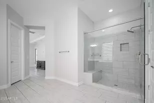 9752 W Rowel Rd, Peoria, AZ 85383 - Photo 19