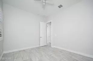 9752 W Rowel Rd, Peoria, AZ 85383 - Photo 27