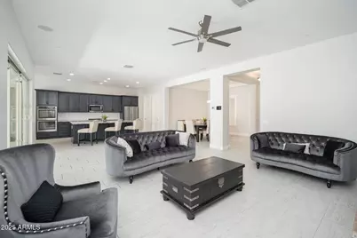 9752 W Rowel Road, Peoria, AZ 85383 - Photo 9