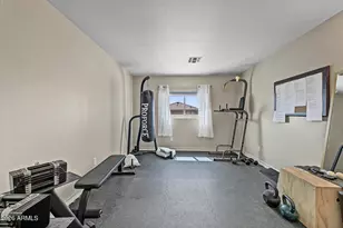 10609 W Daley Ln, Peoria, AZ 85383 - Photo 17
