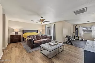 10609 W Daley Ln, Peoria, AZ 85383 - Photo 15