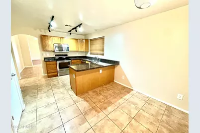 3229 E Tonopah Drive, Phoenix, AZ 85050 - Photo 3