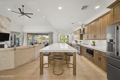 12017 N 81st Street, Scottsdale, AZ 85260 - Photo 15