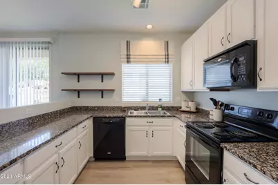 986 S Hawk Lane, Gilbert, AZ 85296 - Photo 13