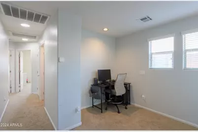 986 S Hawk Lane, Gilbert, AZ 85296 - Photo 19