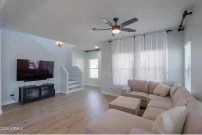 986 S Hawk Lane, Gilbert, AZ 85296 - Photo 9