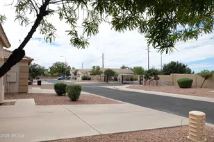 13 S Laveen Pl, Chandler, AZ 85226 - Photo 5