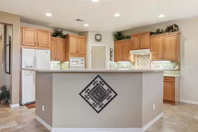 1177 W Rolls Road, San Tan Valley, AZ 85143 - Photo 15