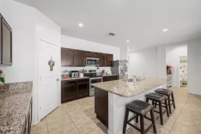 25590 W Samantha Way, Buckeye, AZ 85326 - Photo 9