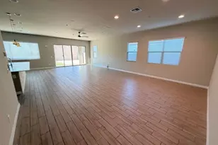 18942 W Laurel Ln, Surprise, AZ 85388 - Photo 11