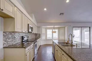 6960 W Villa Hermosa, Glendale, AZ 85310 - Photo 9