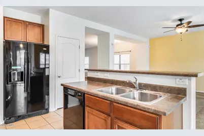 4813 N 108th Avenue, Phoenix, AZ 85037 - Photo 5