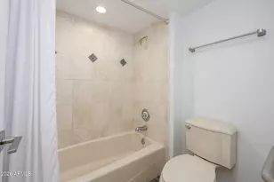 12212 N Paradise Vlg Pkwy S, Phoenix, AZ 85032 - Photo 13