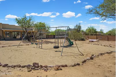 2818 W Tanya Trail, Phoenix, AZ 85086 - Photo 33