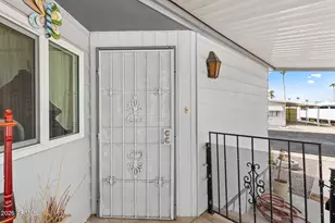 305 S Val Vista Dr, Mesa, AZ 85204 - Photo 17