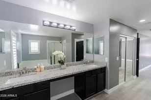 12038 W Leather Ln, Peoria, AZ 85383 - Photo 17