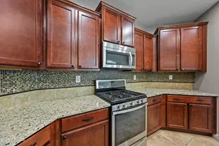 1813 W Straight Arrow Ln, Phoenix, AZ 85085 - Photo 9