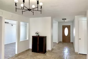 3301 W Muriel Dr, Phoenix, AZ 85053 - Photo 11