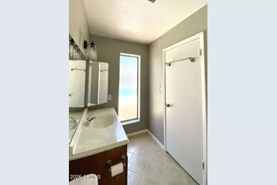 3301 W Muriel Drive, Phoenix, AZ 85053 - Photo 9