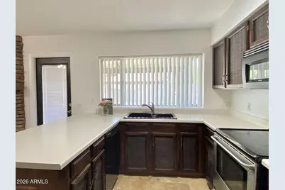 3301 W Muriel Drive, Phoenix, AZ 85053 - Photo 13
