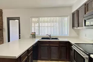 3301 W Muriel Dr, Phoenix, AZ 85053 - Photo 13
