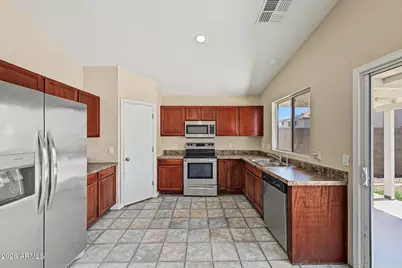 12737 W Laurel Lane, El Mirage, AZ 85335 - Photo 11