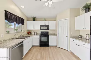 31193 N Mesquite Way, San Tan Valley, AZ 85143 - Photo 11