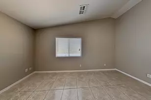 11218 W Mariposa Dr, Phoenix, AZ 85037 - Photo 15